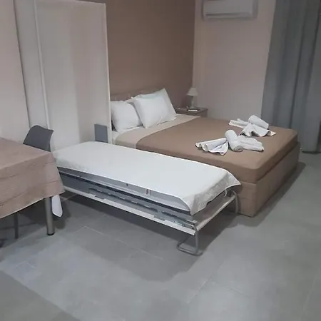 Theo And Irin's Apartment *