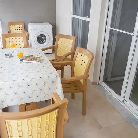 Theo And Irin's Apartment *