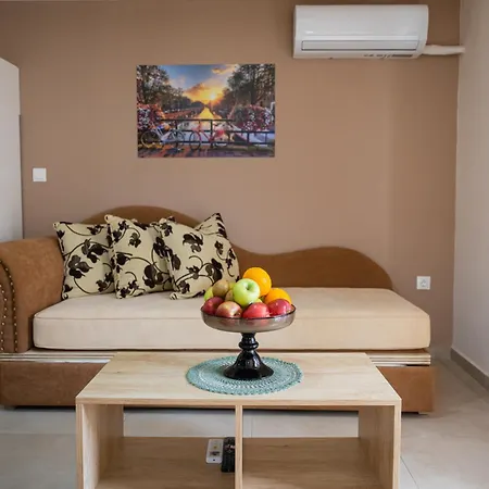 Theo And Irin's Apartment *